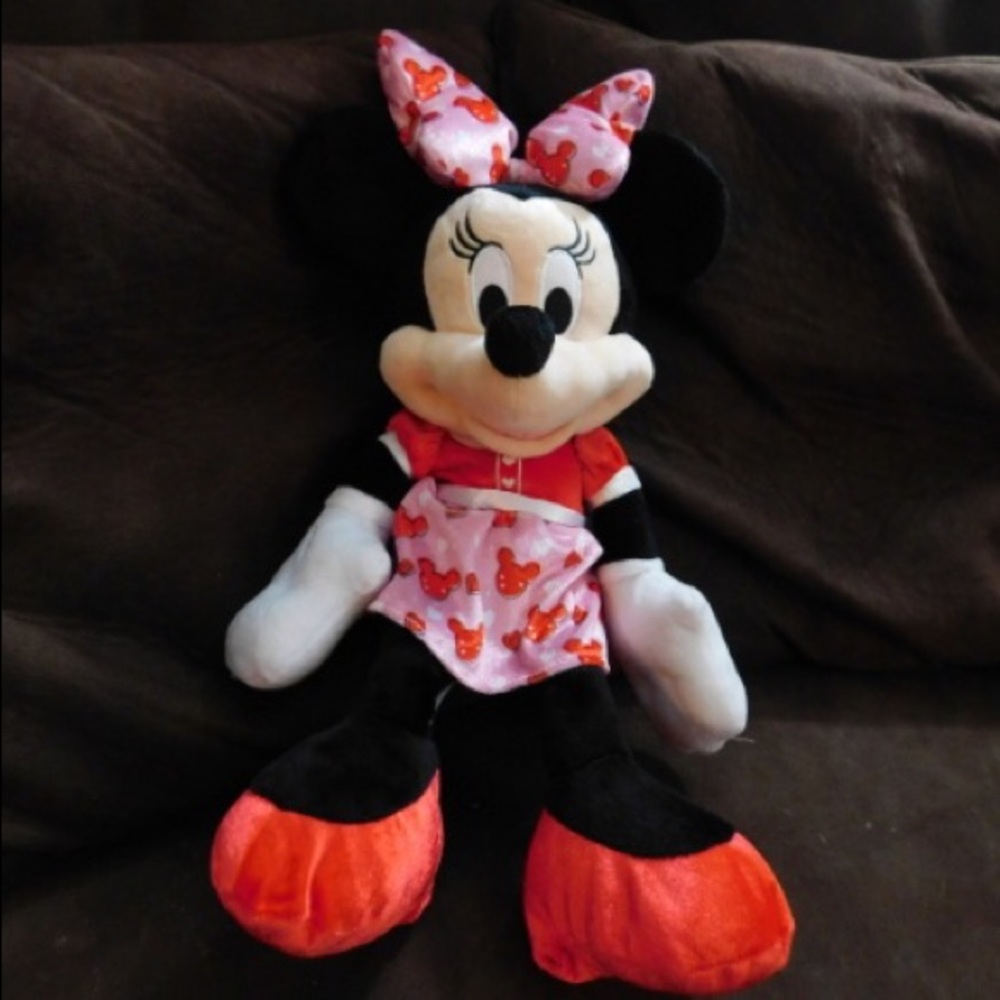 Minnie Plush Toy - Picture 2 of 2